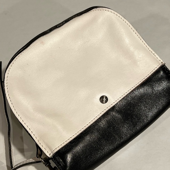 Patricia Nash leather crossbody purse in a black and white colorblock - Picture 6 of 10